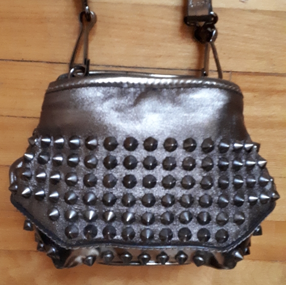 BURBERRY, Womens, Cross Body Leather Purse - Picture 2 of 9